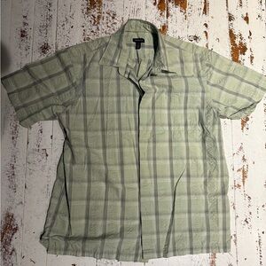 Van Huesen LG Shirt Sleeve Button Up Shirt Light Green